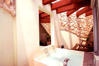 f_801_bath.jpg